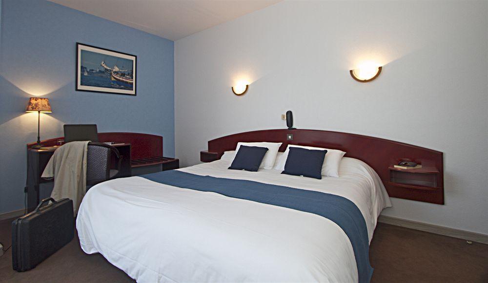 Hotel Le Ty-Lann Saint-Avé Dış mekan fotoğraf