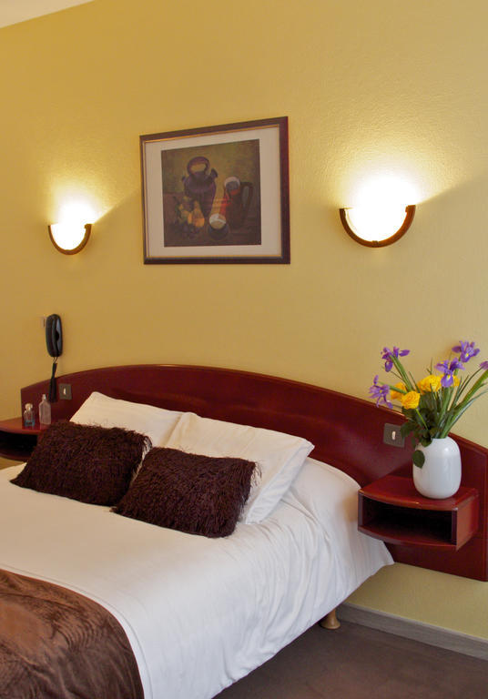Hotel Le Ty-Lann Saint-Avé Dış mekan fotoğraf